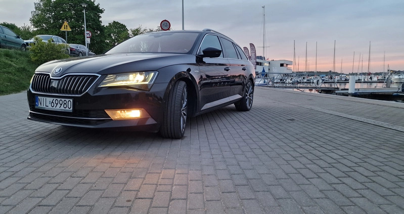 Skoda Superb cena 75000 przebieg: 277000, rok produkcji 2015 z Iława małe 67